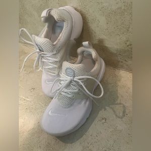 White Prestos (Youth) size 1